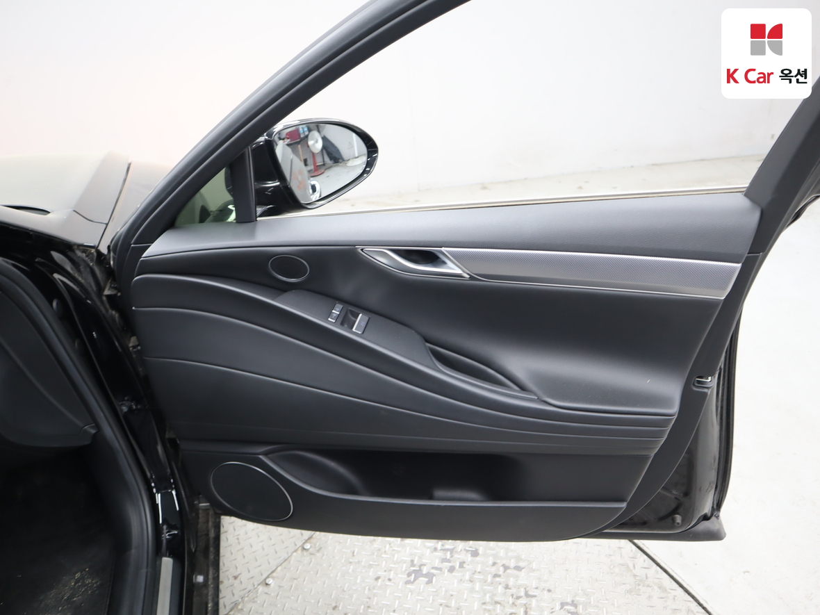 جينيسيس G80 2022 - صورة 32