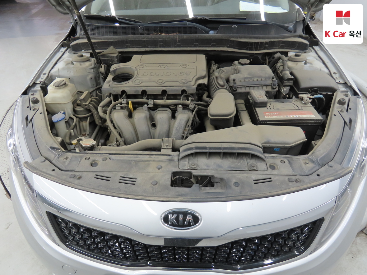 Kia K5 2011 - Image 32