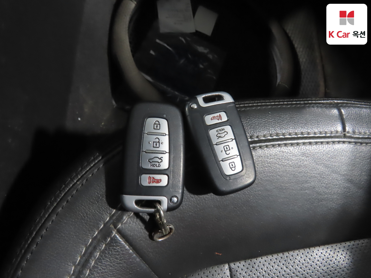 Kia K5 2011 - Image 17