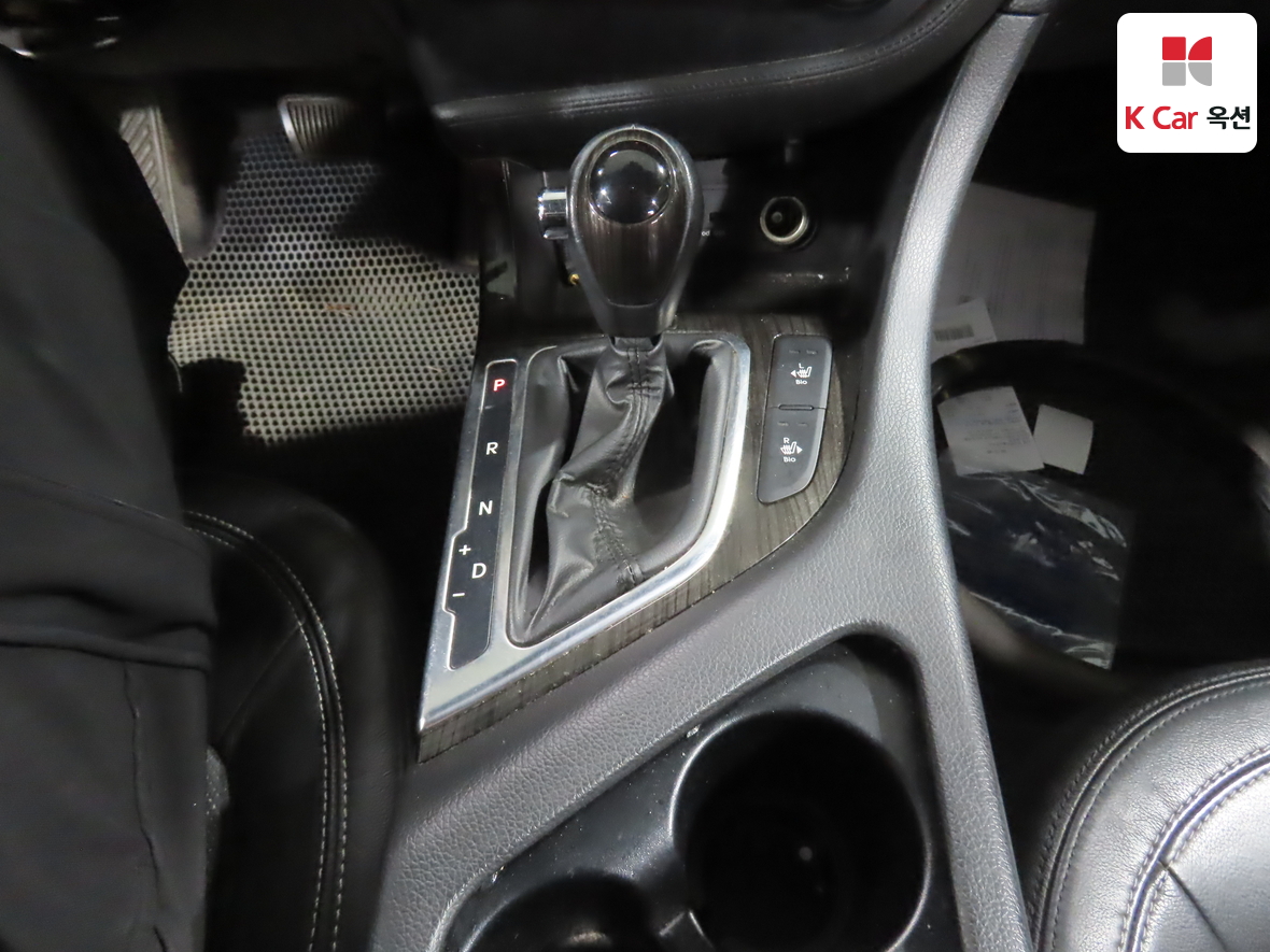 Kia K5 2011 - Image 16