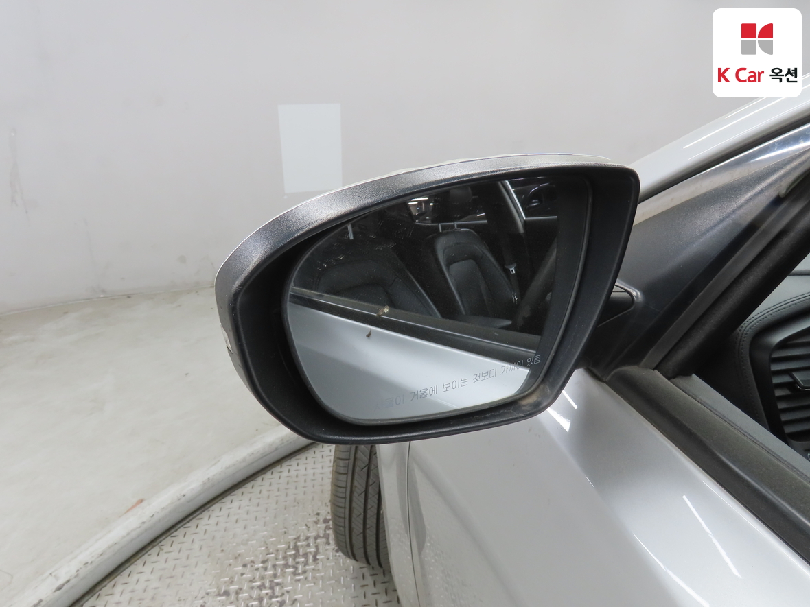 Kia K5 2011 - Image 21