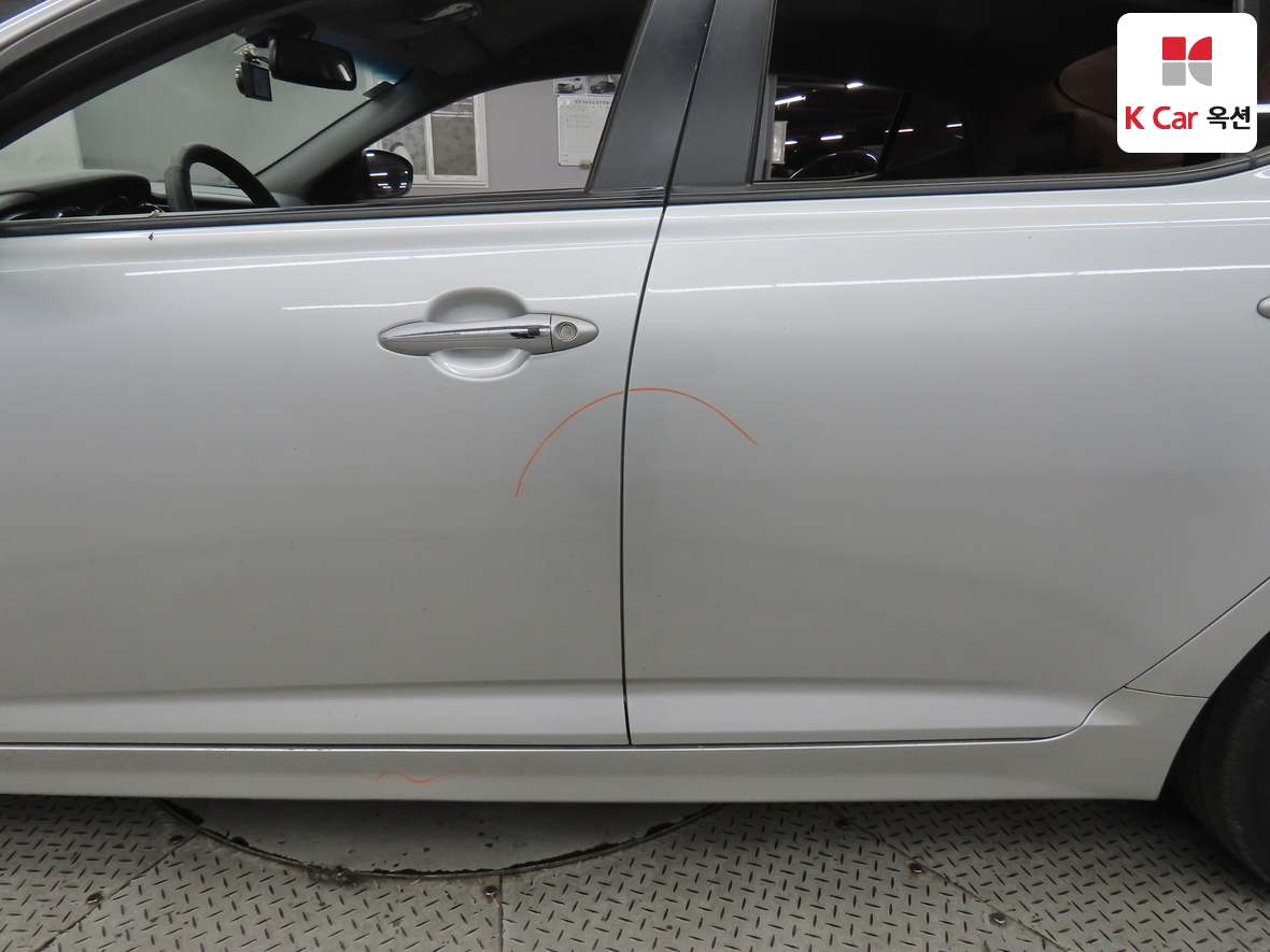 Kia K5 2011 - Image 37