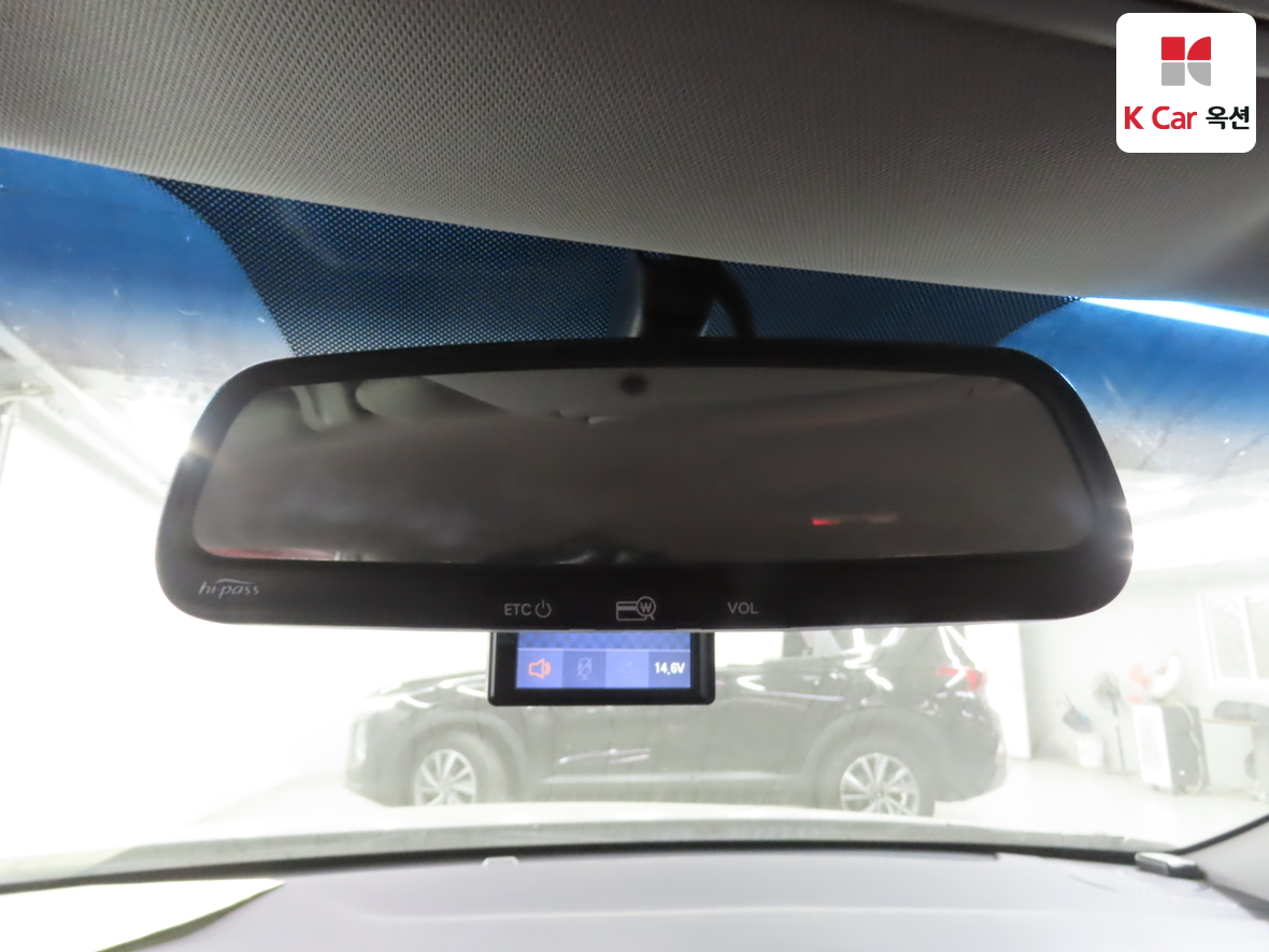 Kia K5 2011 - Image 13