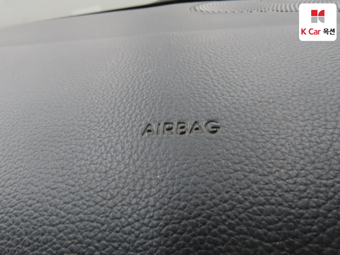 Kia K5 2011 - Image 30