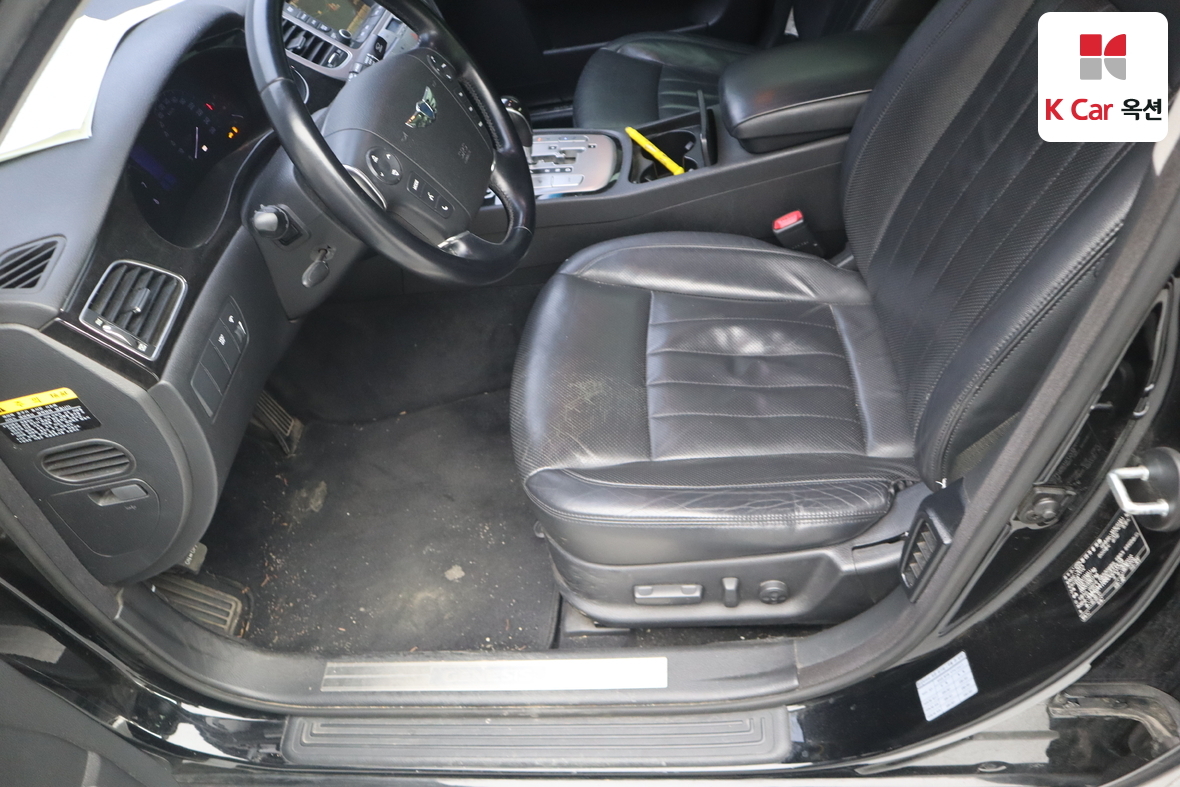 Hyundai Genesis - 19