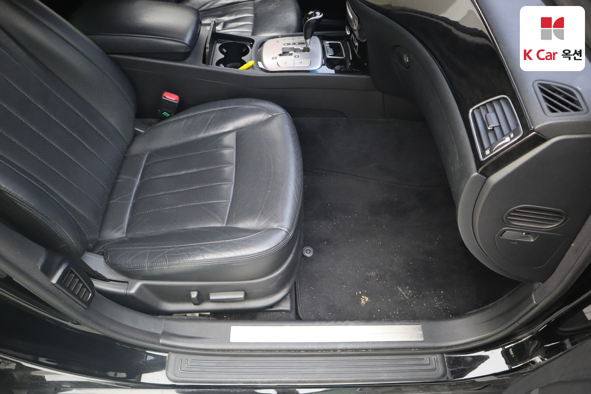 Hyundai Genesis - 29