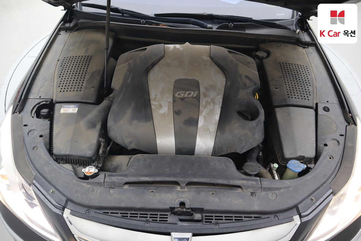 Hyundai Genesis - 33