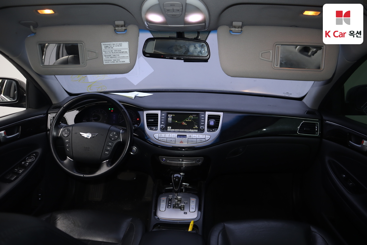 Hyundai Genesis - 3