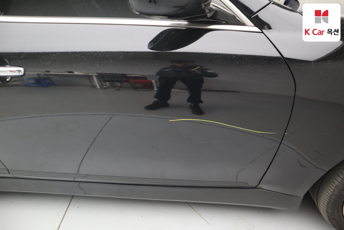 Hyundai Genesis - 37