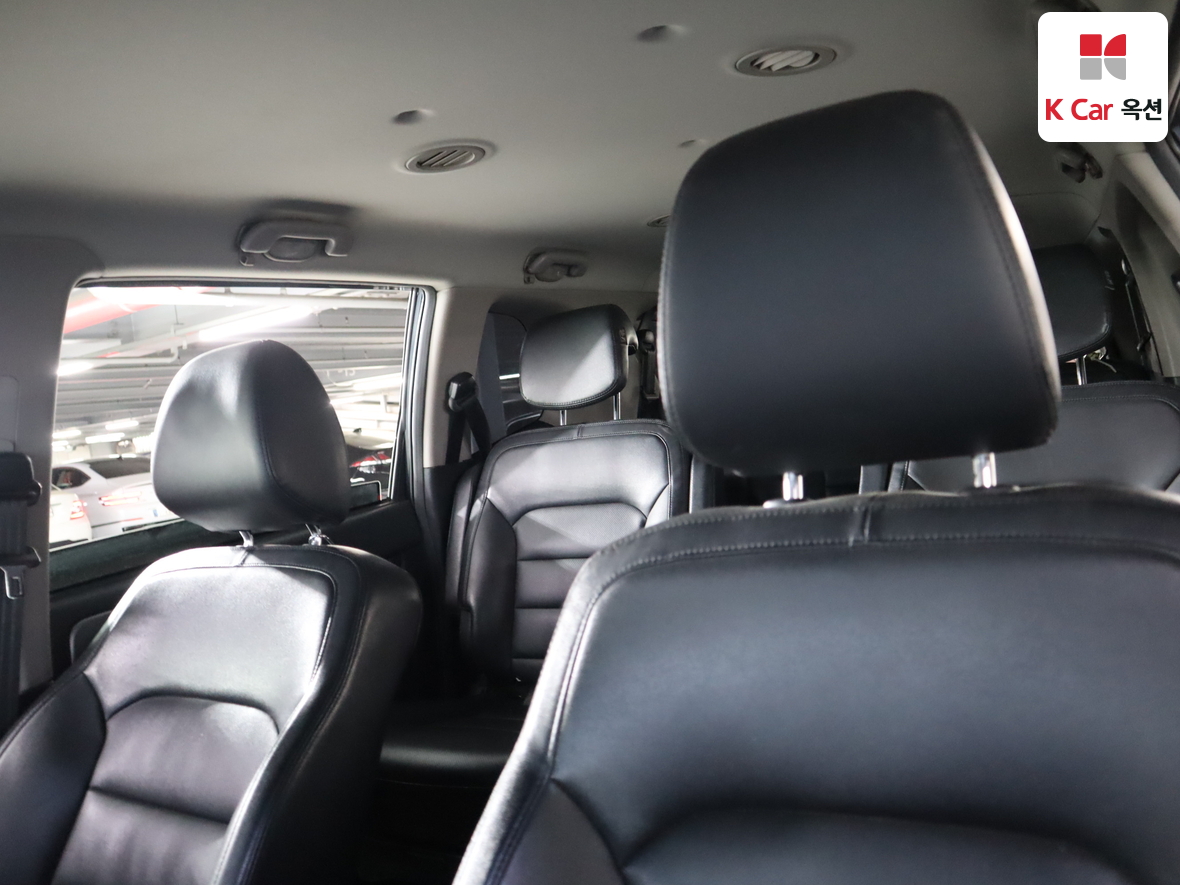 KG Mobility Korando Turismo - 20
