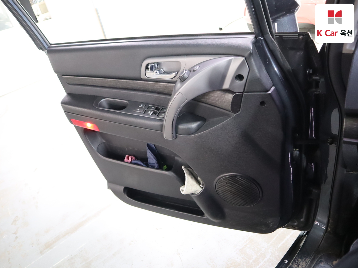 KG Mobility Korando Turismo - 8