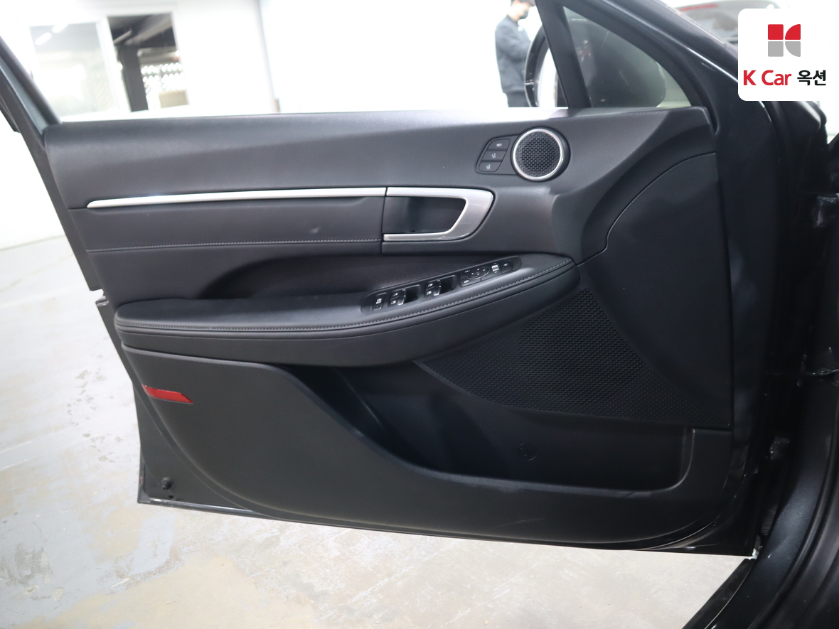 Hyundai Sonata 2022 - Image 8