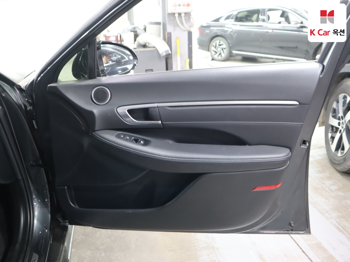 Hyundai Sonata 2022 - Image 29