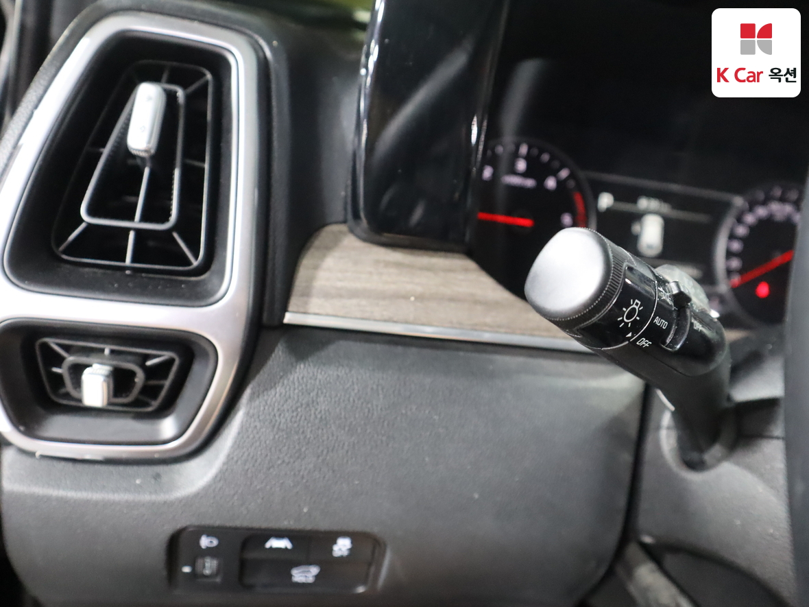 كيا سورينتو 2023 - صورة 9