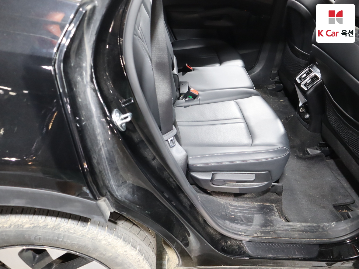 كيا سورينتو 2023 - صورة 27