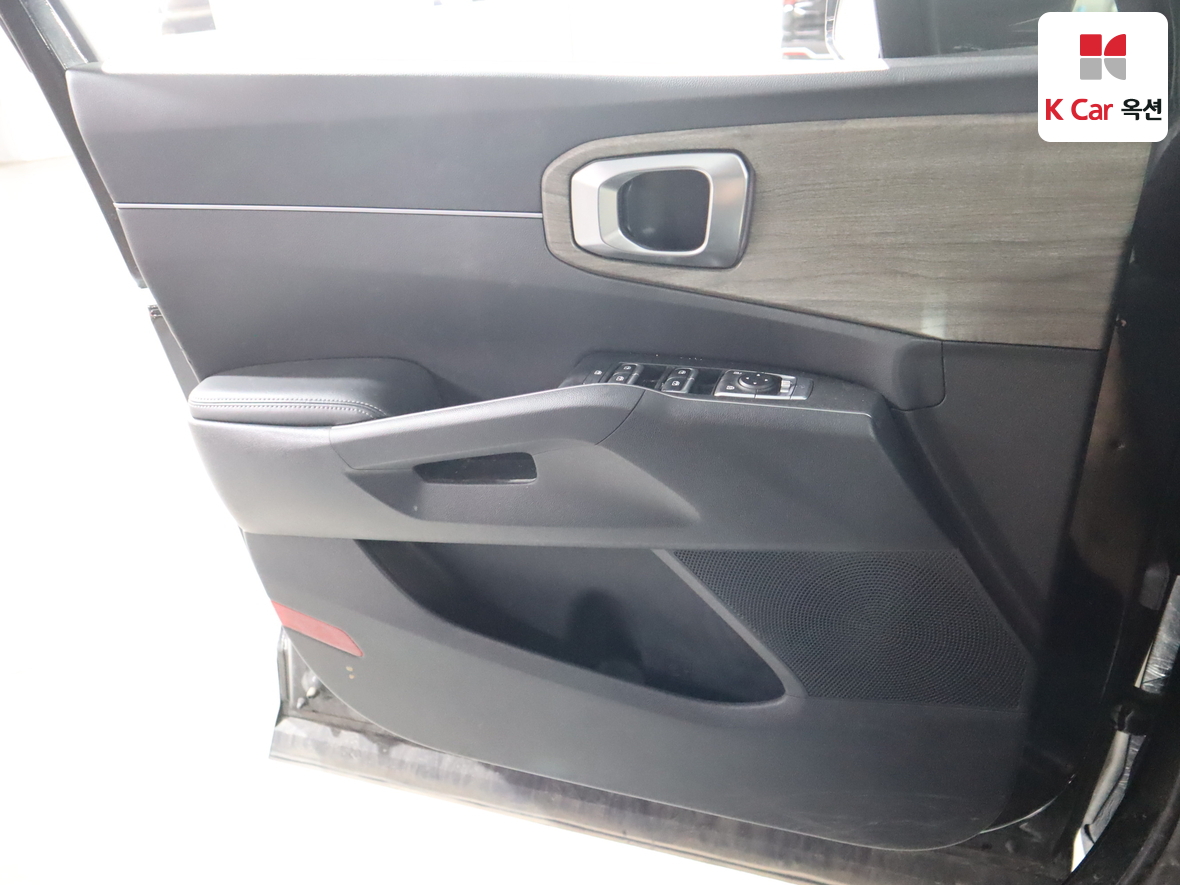 كيا سورينتو 2023 - صورة 8