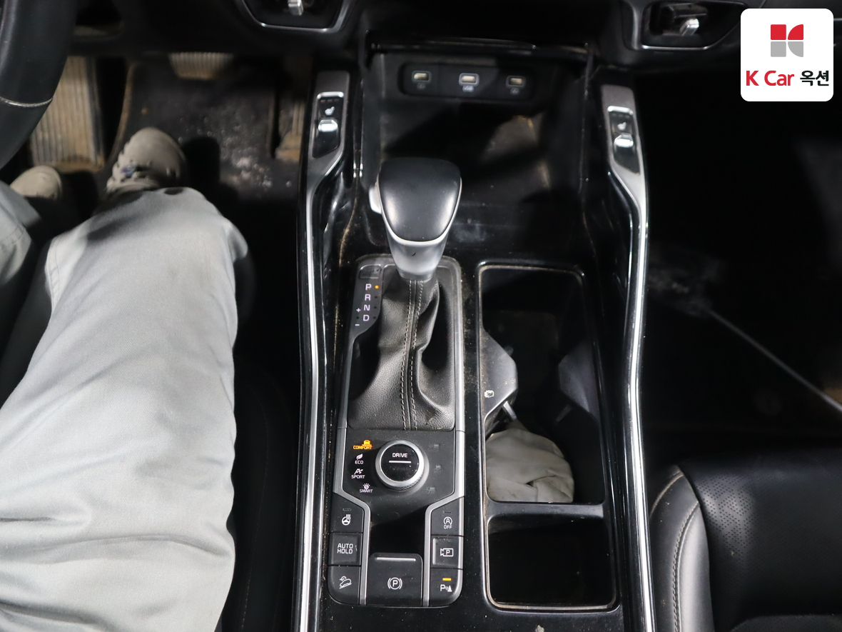 كيا سورينتو 2021 - صورة 17