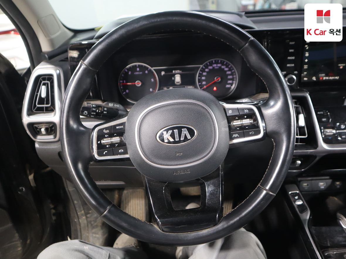 كيا سورينتو 2021 - صورة 10