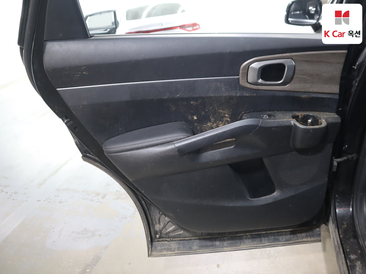 كيا سورينتو 2021 - صورة 24