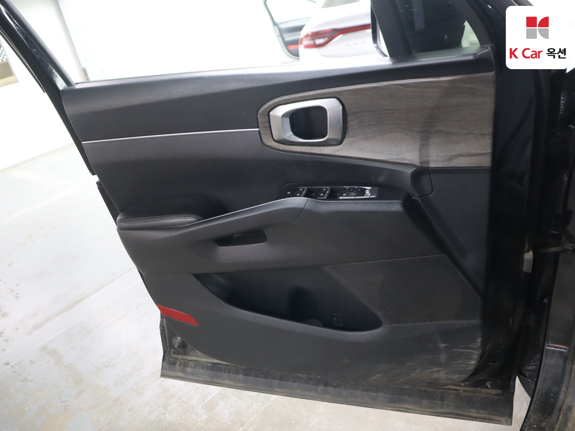 كيا سورينتو 2021 - صورة 8