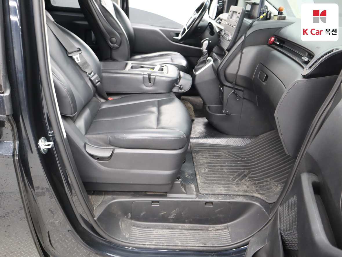 Hyundai Staria 2022 - Image 29