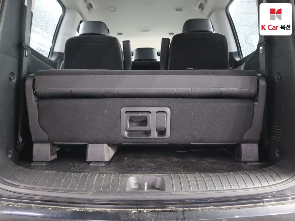 Hyundai Staria 2022 - Image 25