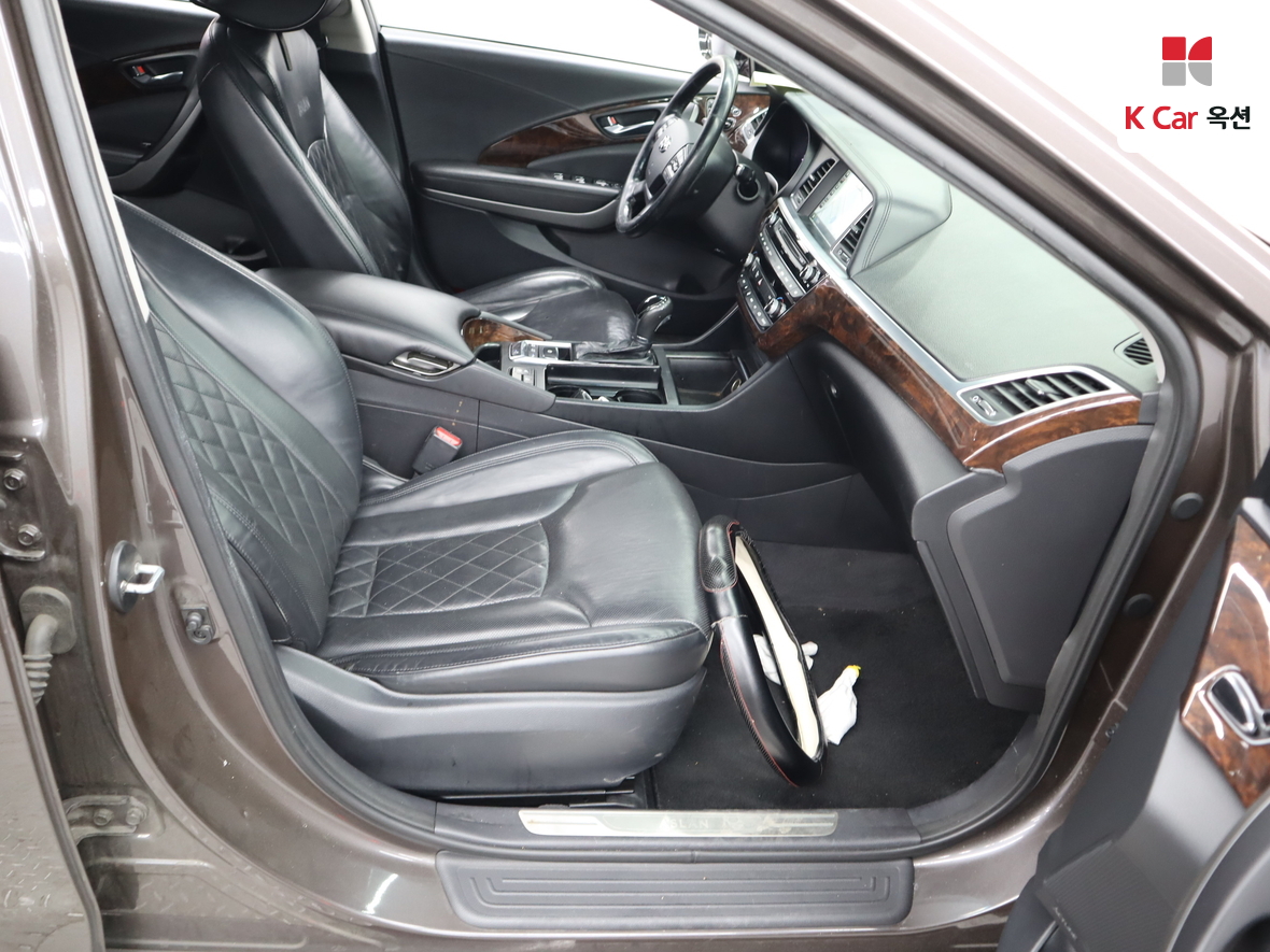 Hyundai Aslan 2015 - Image 30