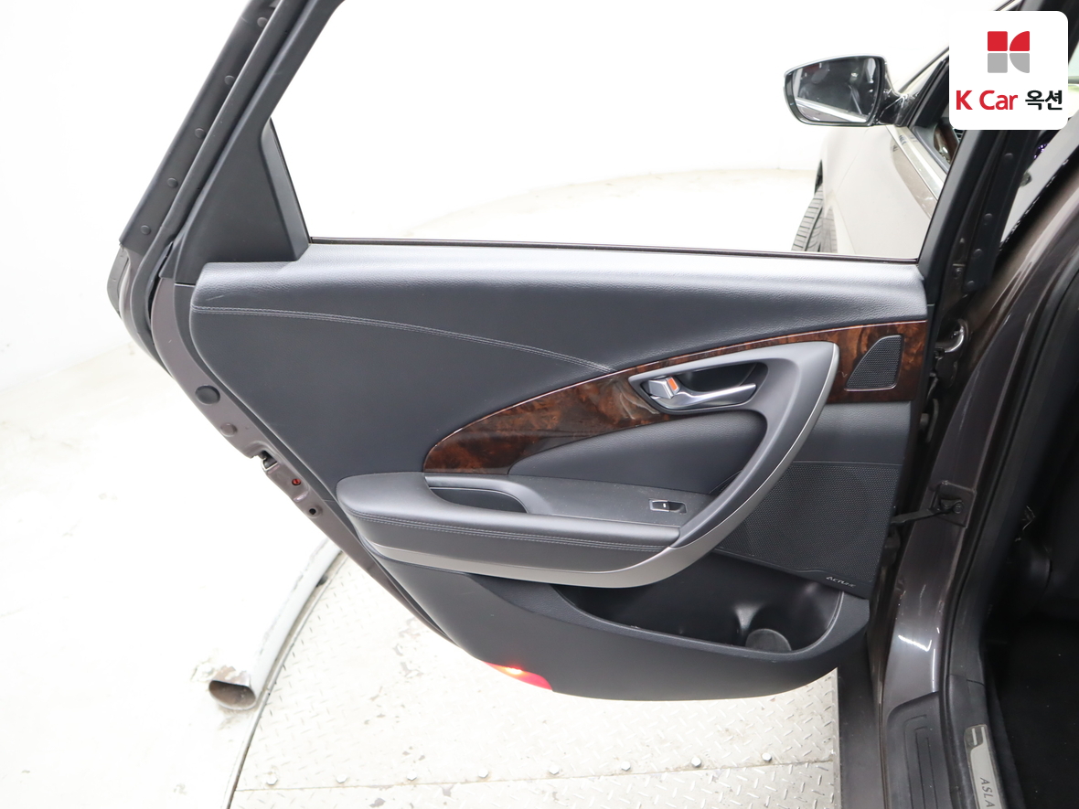 Hyundai Aslan 2015 - Image 22