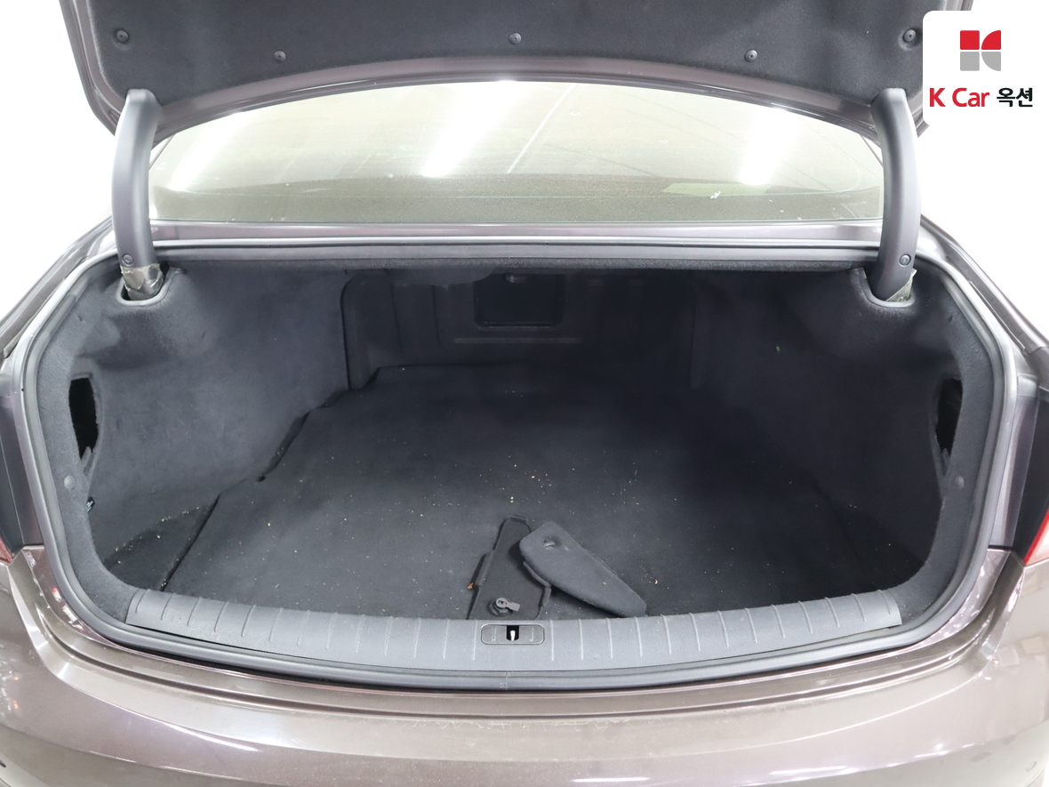 Hyundai Aslan 2015 - Image 26