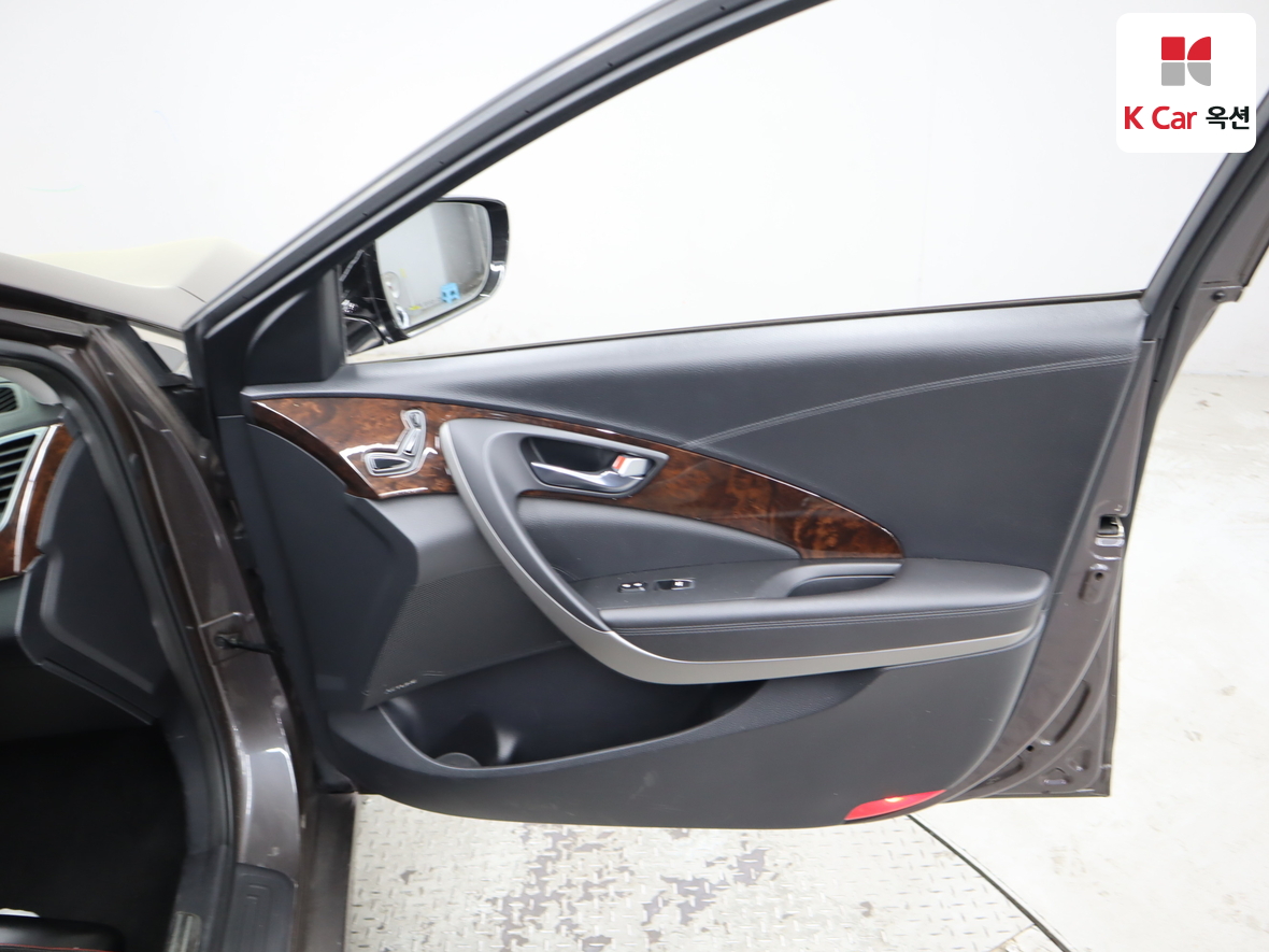 Hyundai Aslan 2015 - Image 29