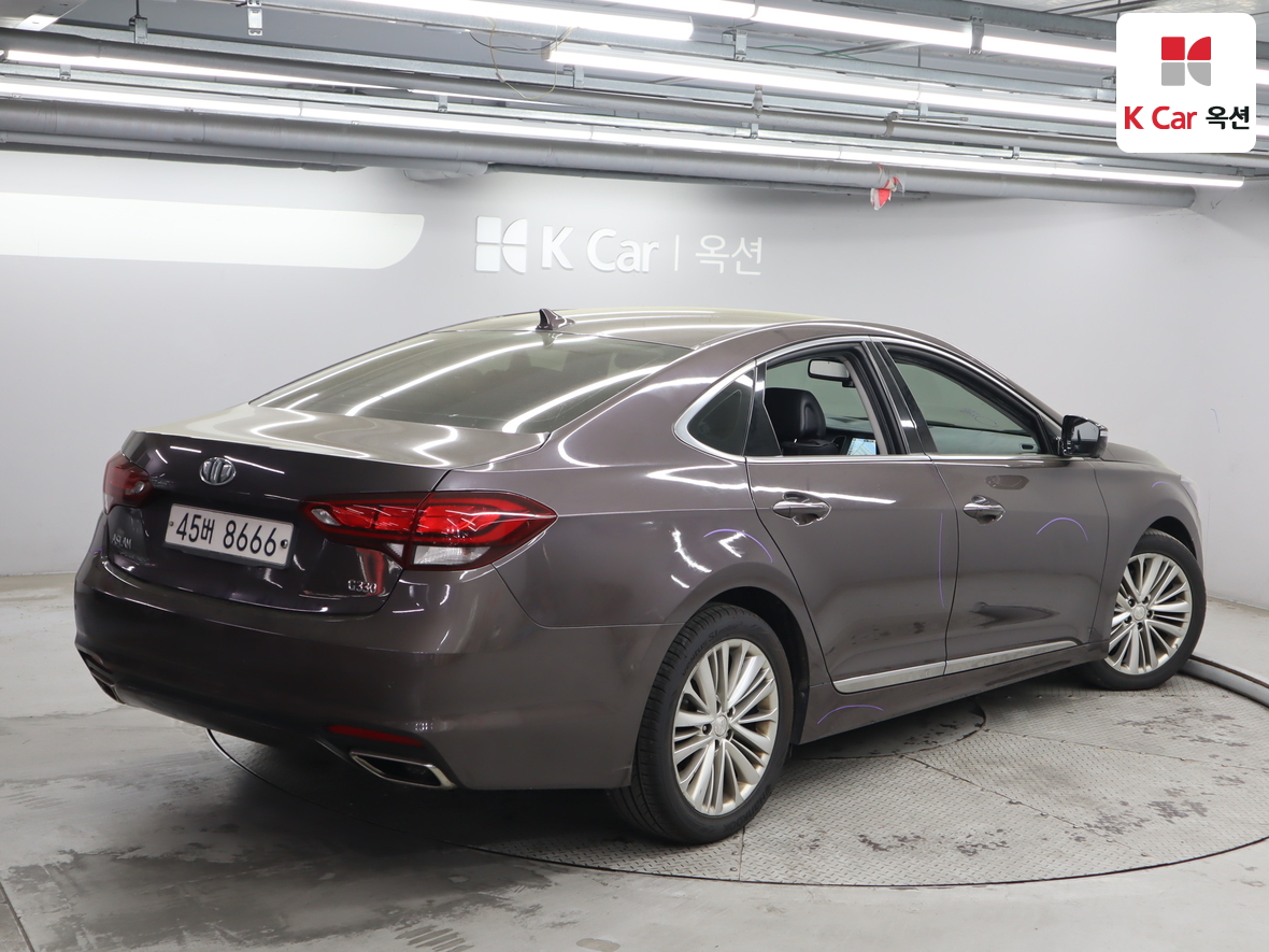 Hyundai Aslan 2015 - Image 2