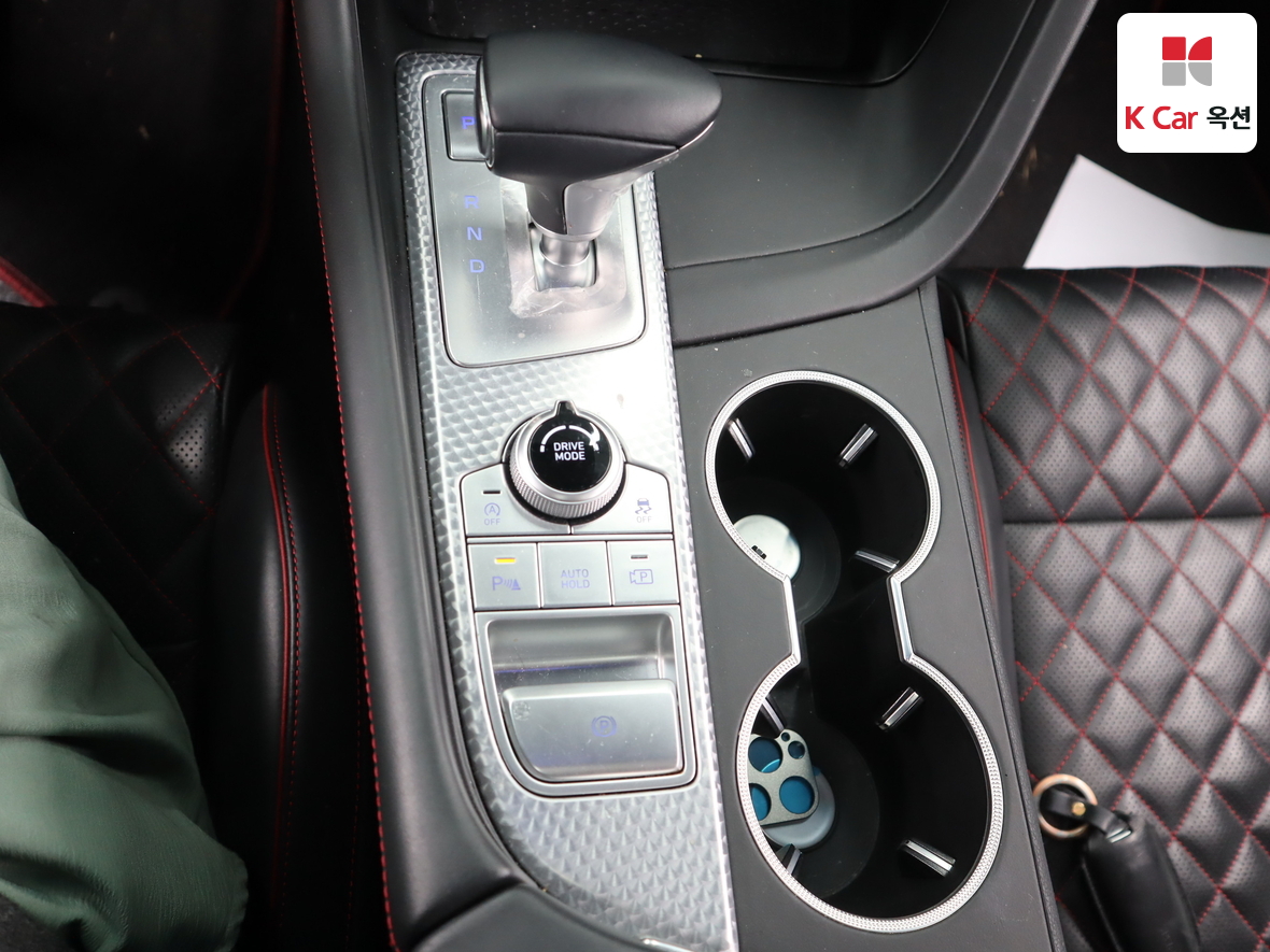 هيونداي جينيسيس 2022 - صورة 16