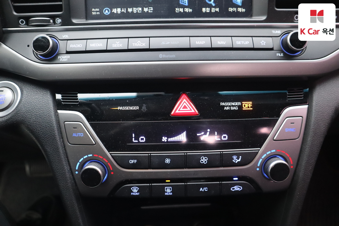 Hyundai Elantra - 14