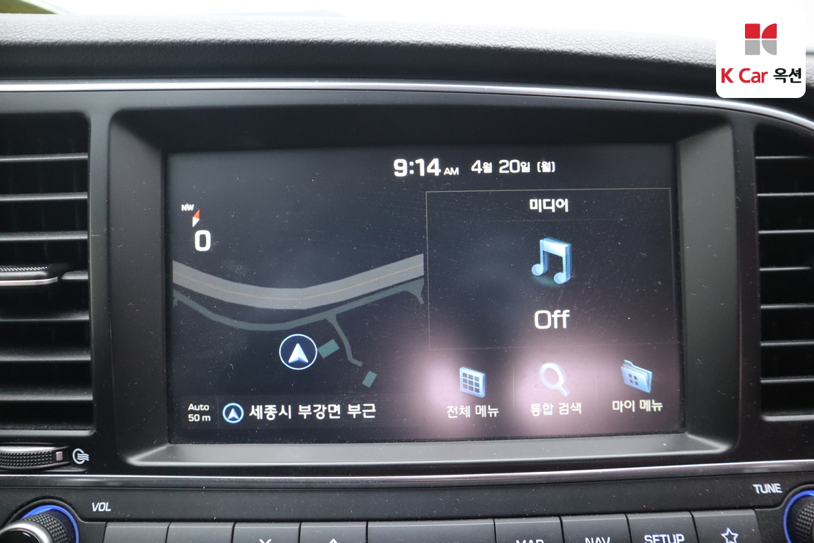 Hyundai Elantra - 13