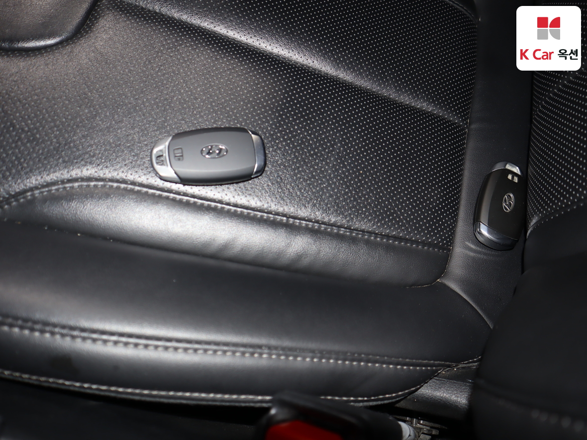 Hyundai Santa Fe 2019 - Image 17