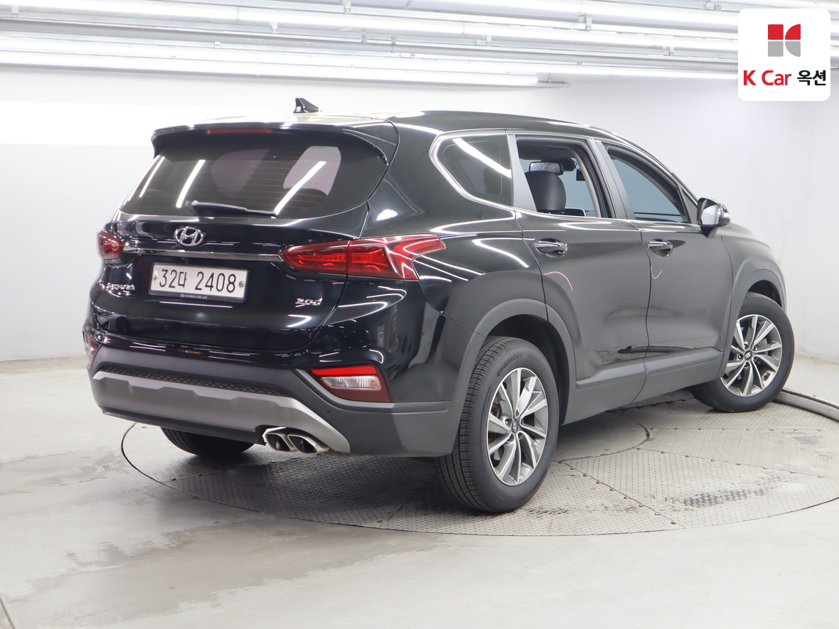 Hyundai Santa Fe 2019 - Image 2