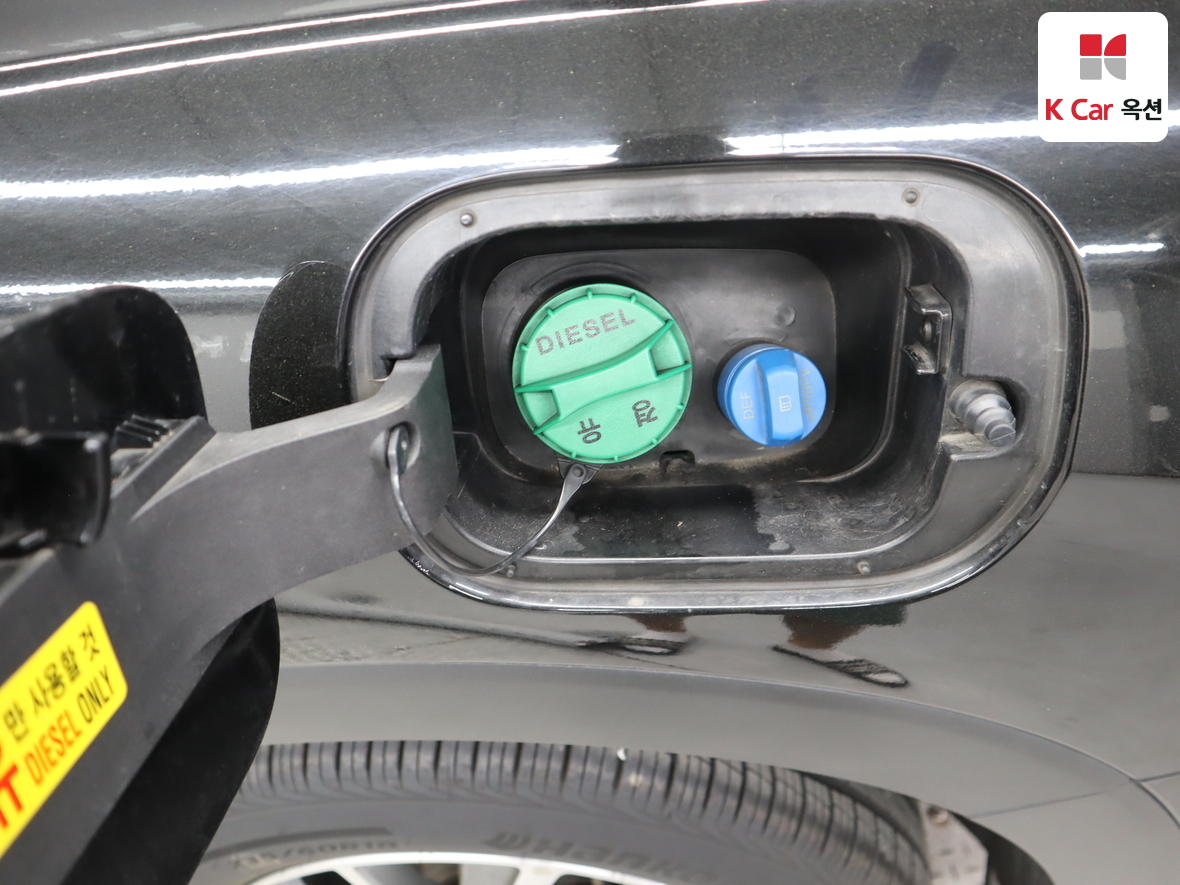 Hyundai Santa Fe 2019 - Image 23