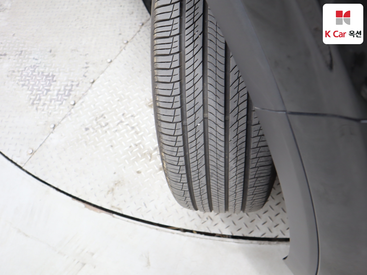 Hyundai Santa Fe 2019 - Image 31