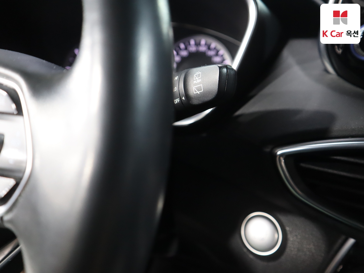 Hyundai Santa Fe 2019 - Image 11