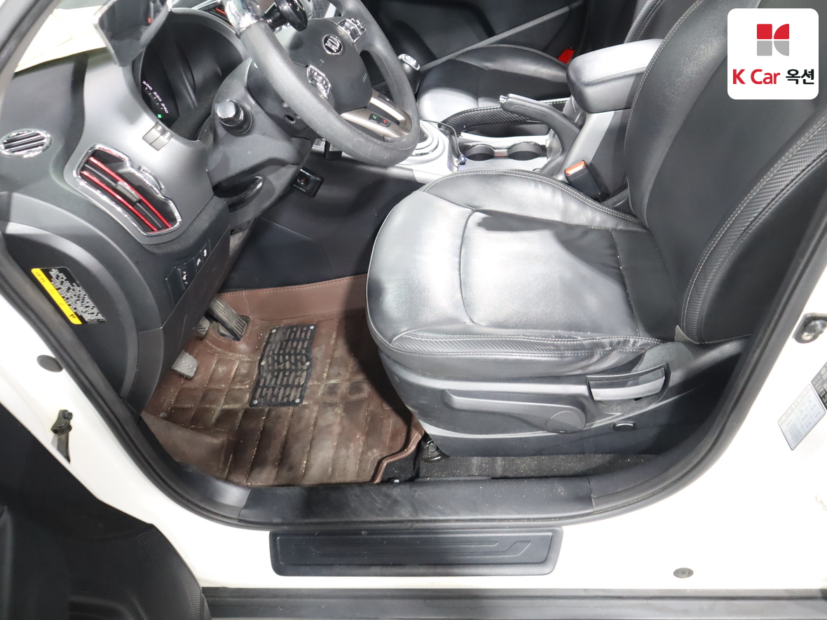 Kia Sportage 2015 - Image 17