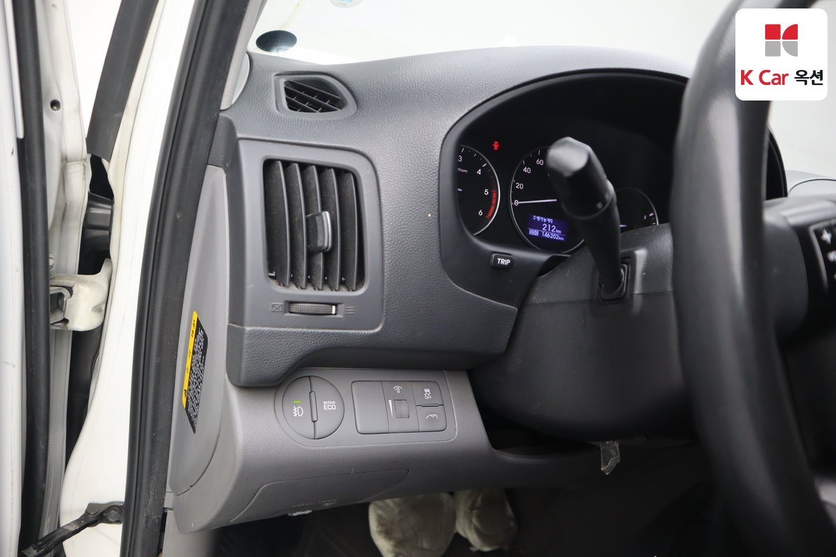 Hyundai Grand Starex - 9