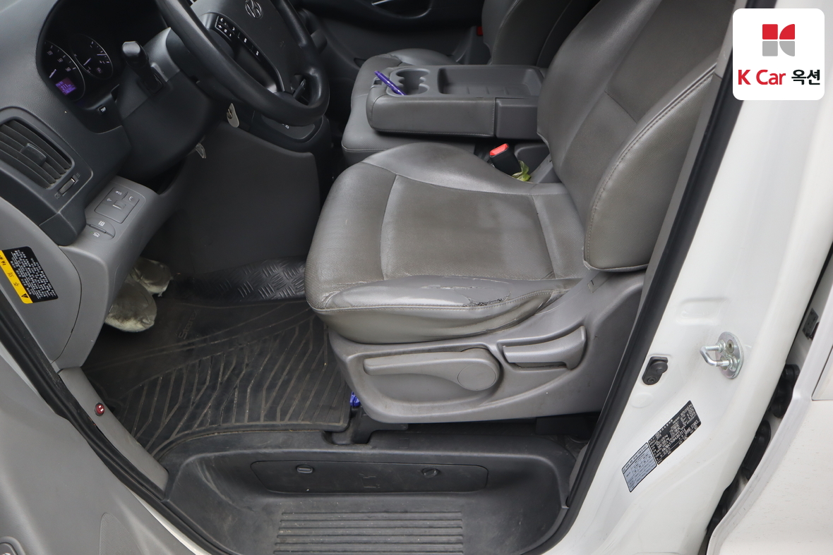 Hyundai Grand Starex - 18