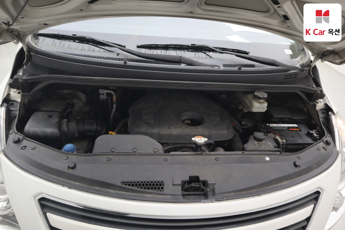 Hyundai Grand Starex - 33