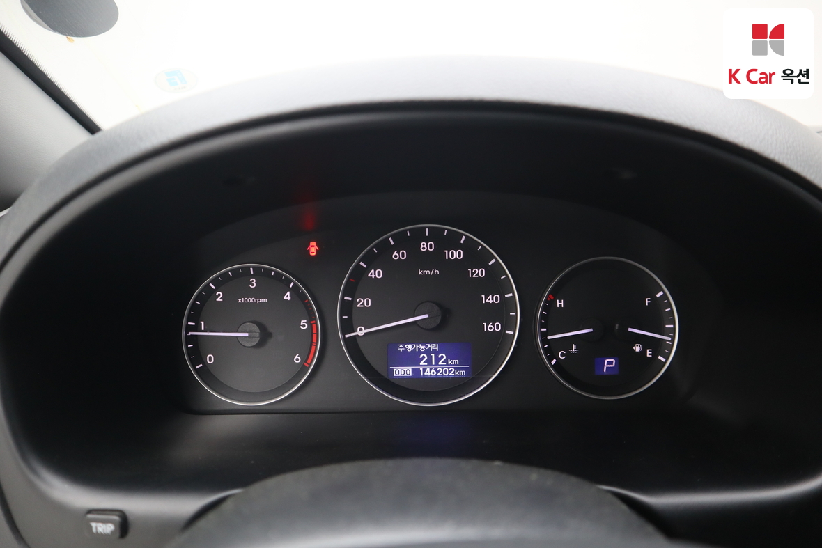 Hyundai Grand Starex - 5