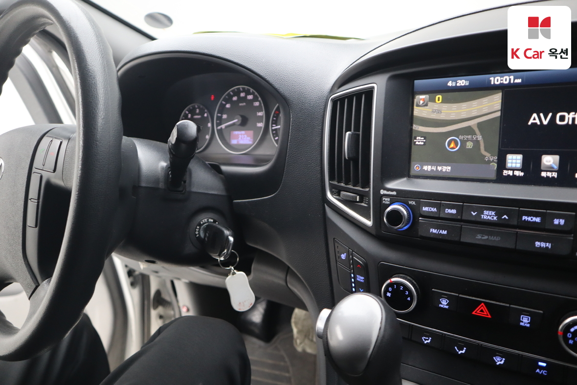 Hyundai Grand Starex - 11