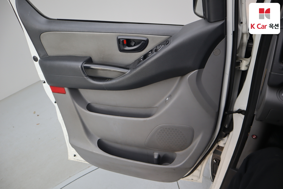 Hyundai Grand Starex - 8