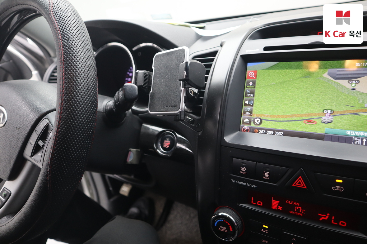 Kia Sorento - 11