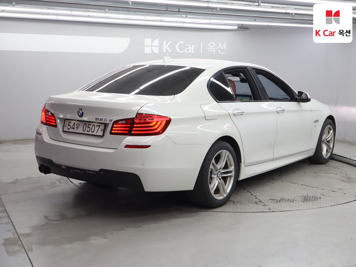 BMW 5 Series - 2