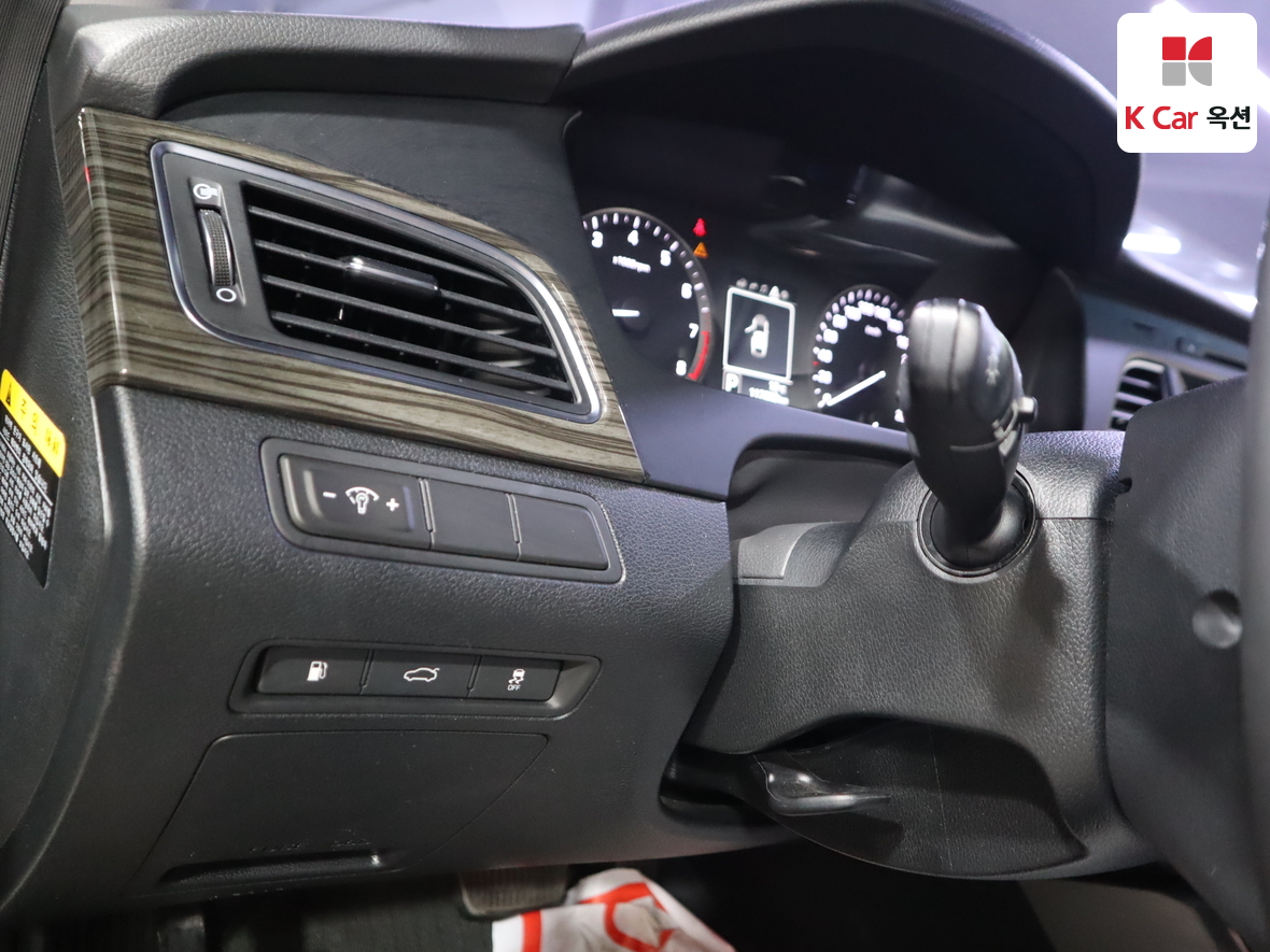 Hyundai Sonata 2015 - Image 9