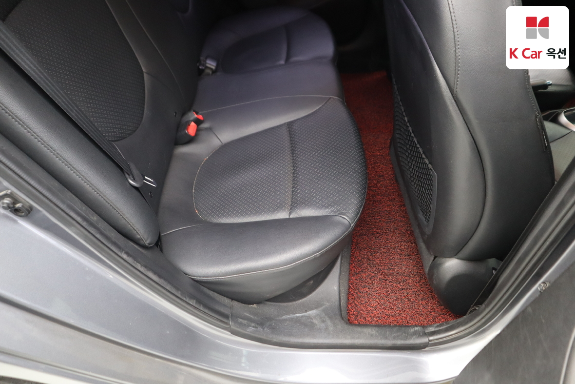 Hyundai Accent - 25
